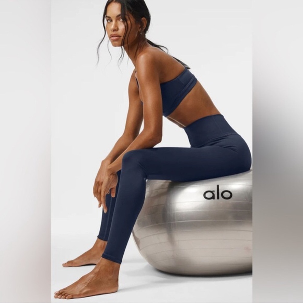 NWT Alo Yoga High-Waist Airlift Legging Navy Size S
